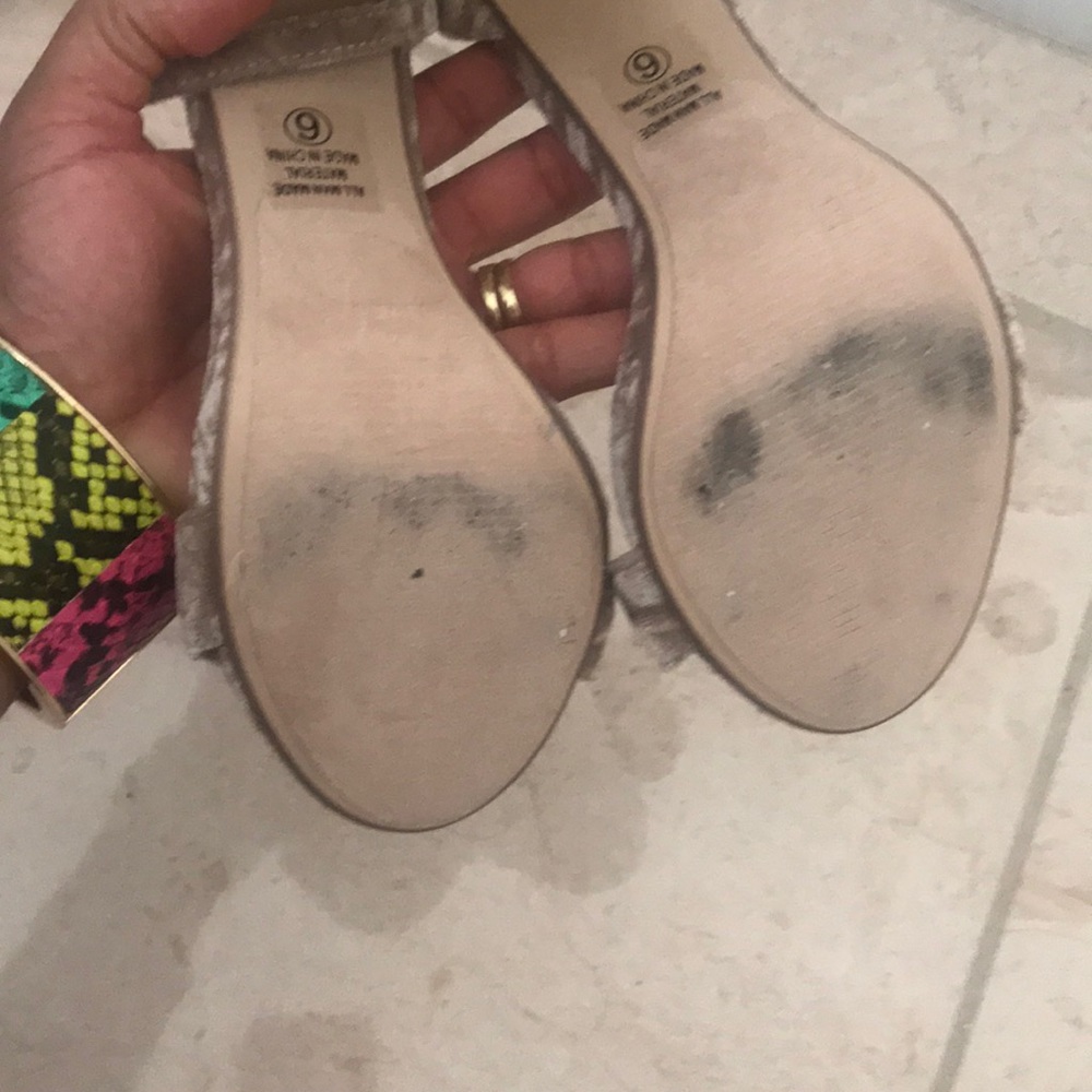 Shoes - Picture 2 of 2